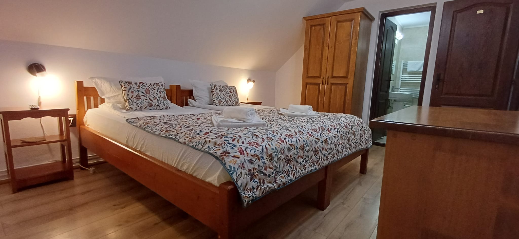 Cameră cu 2 paturi