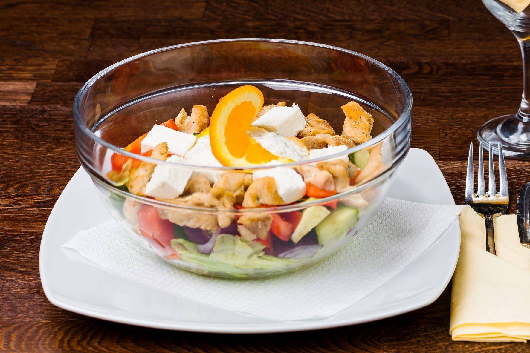 SALATĂ DE PUI